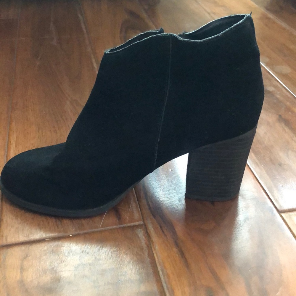 ECOTE suede ankle boot SIZE 8